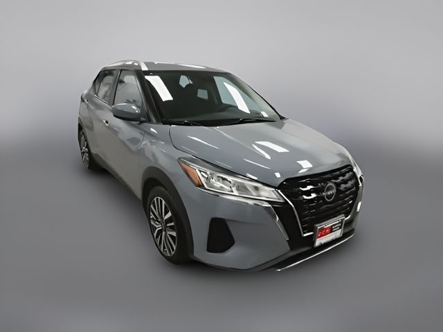 2022 Nissan Kicks SV