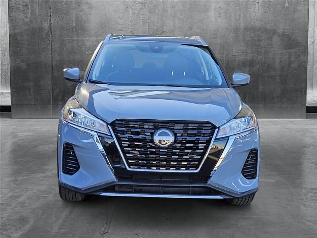 2022 Nissan Kicks SV