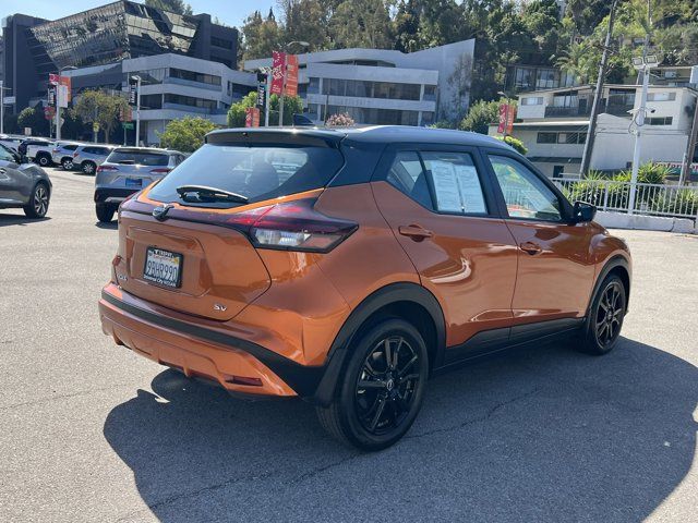 2022 Nissan Kicks SV