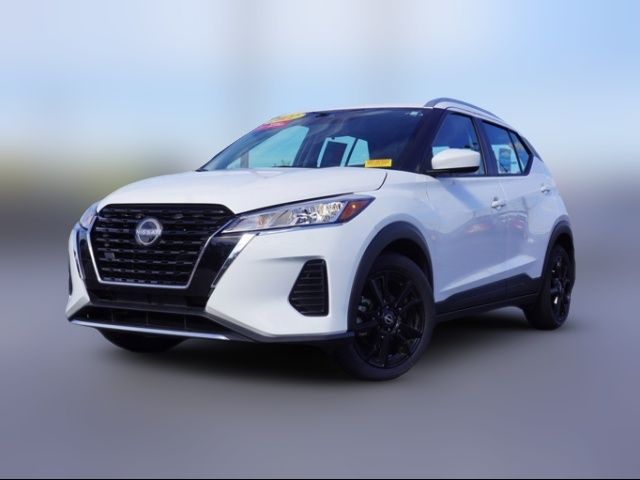 2022 Nissan Kicks SV