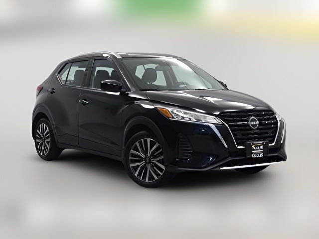 2022 Nissan Kicks SV