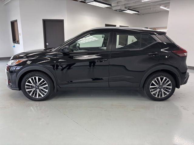 2022 Nissan Kicks SV