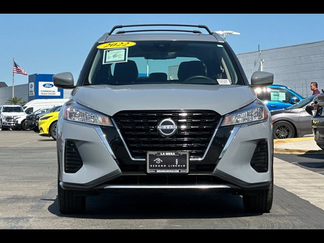 2022 Nissan Kicks SV