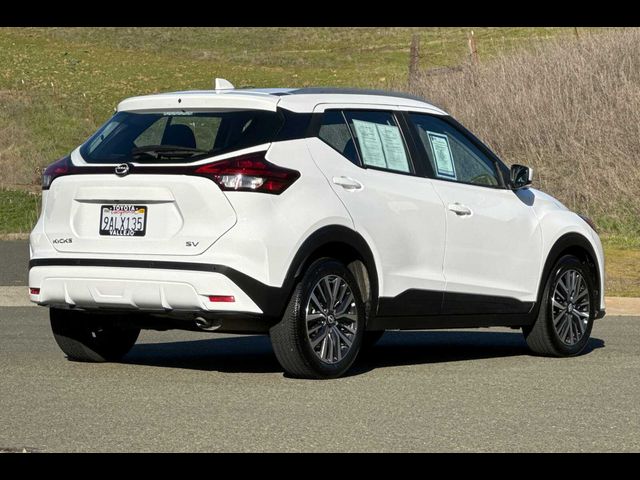 2022 Nissan Kicks SV