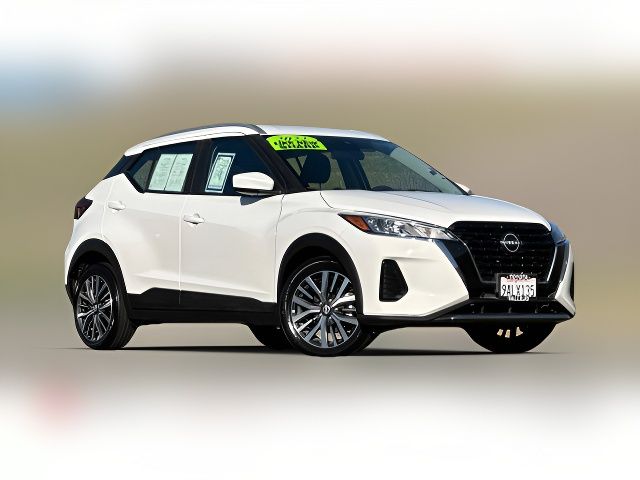 2022 Nissan Kicks SV