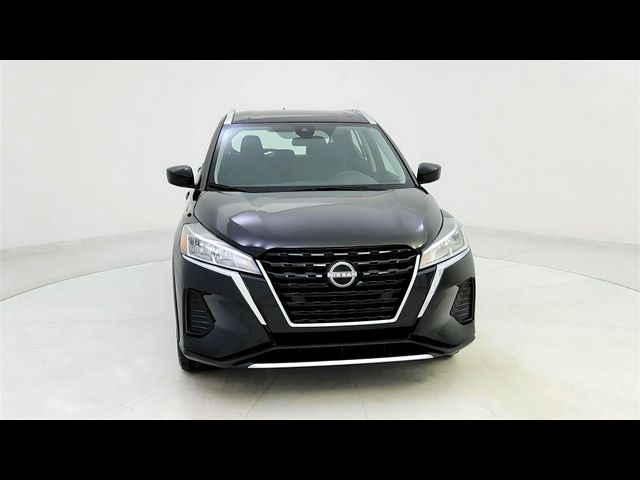 2022 Nissan Kicks SV