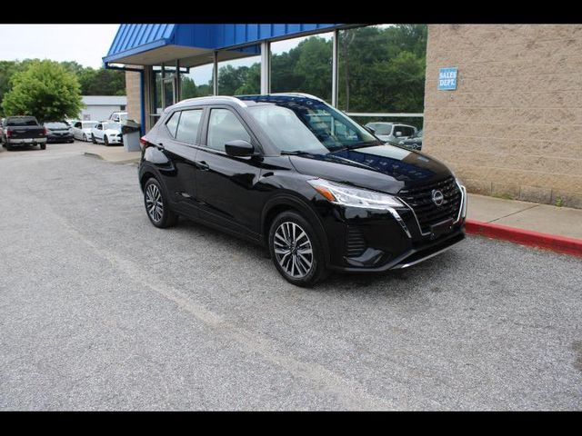 2022 Nissan Kicks SV