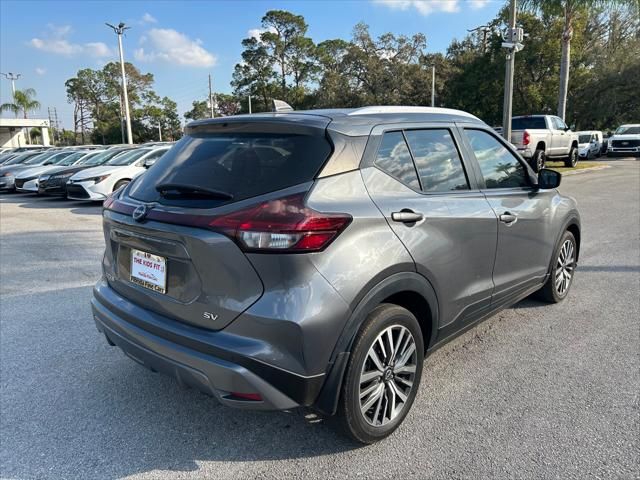 2022 Nissan Kicks SV