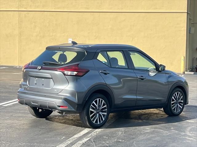 2022 Nissan Kicks SV