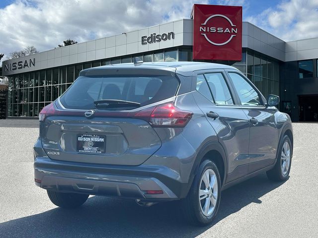 2022 Nissan Kicks S