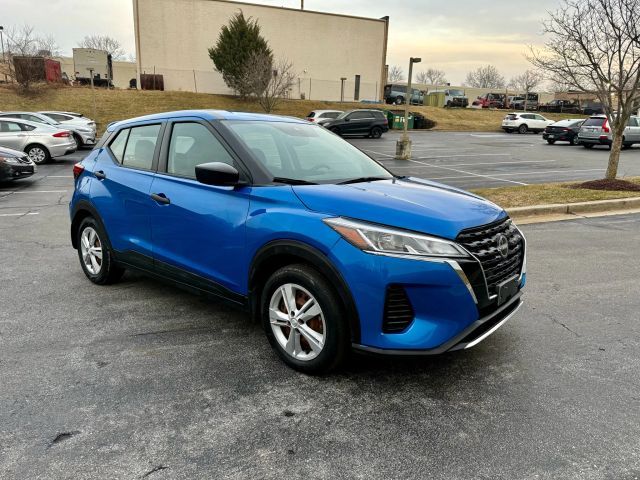 2022 Nissan Kicks S