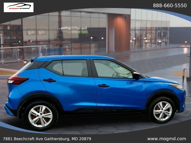 2022 Nissan Kicks S