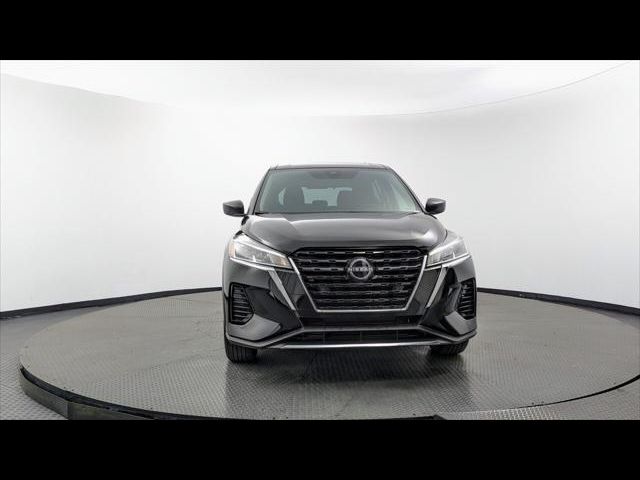 2022 Nissan Kicks S