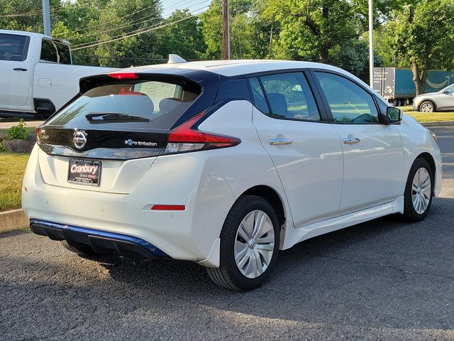 2022 Nissan Leaf S