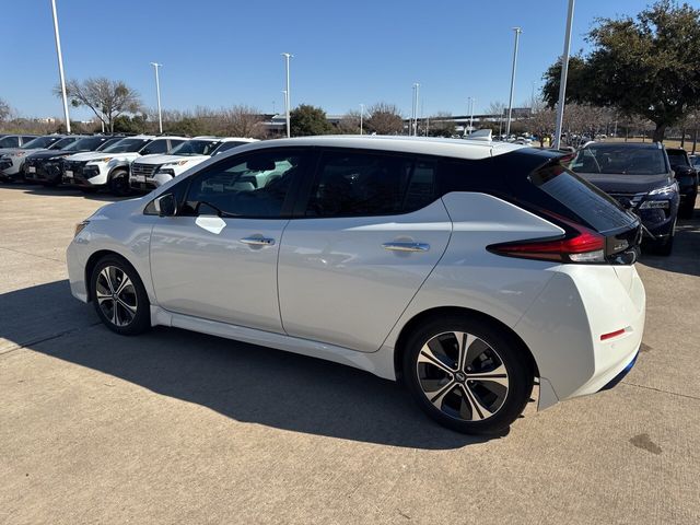 2022 Nissan Leaf SV