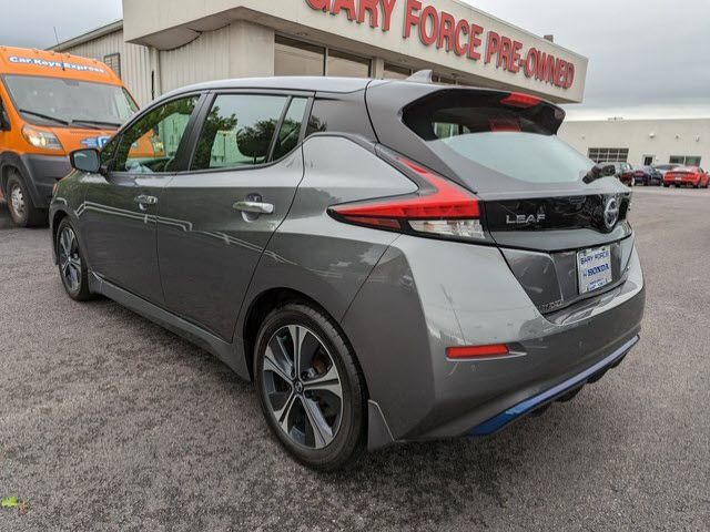 2022 Nissan Leaf SV