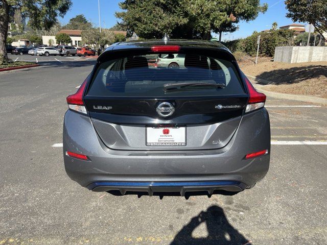 2022 Nissan Leaf SV