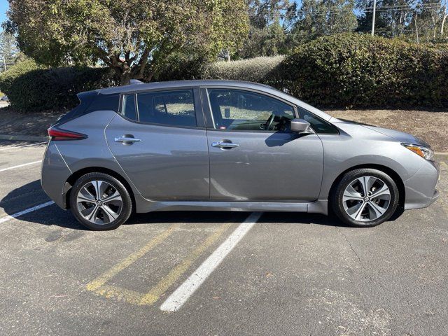 2022 Nissan Leaf SV