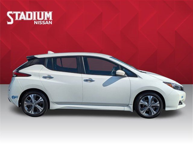 2022 Nissan Leaf SV