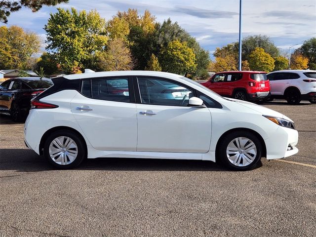 2022 Nissan Leaf S