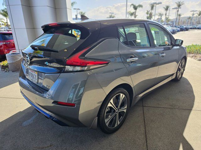 2022 Nissan Leaf SV