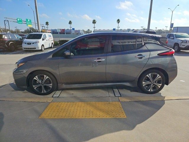 2022 Nissan Leaf SV