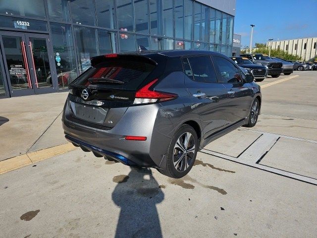 2022 Nissan Leaf SV