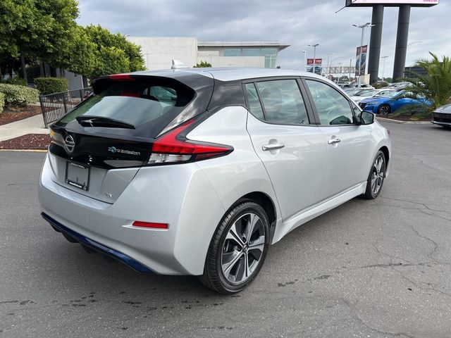 2022 Nissan Leaf SV