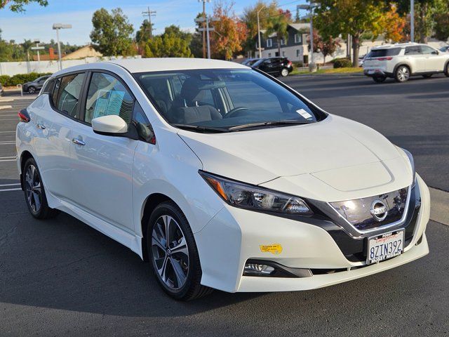 2022 Nissan Leaf SV