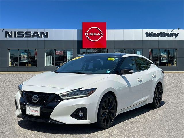 2022 Nissan Maxima SR