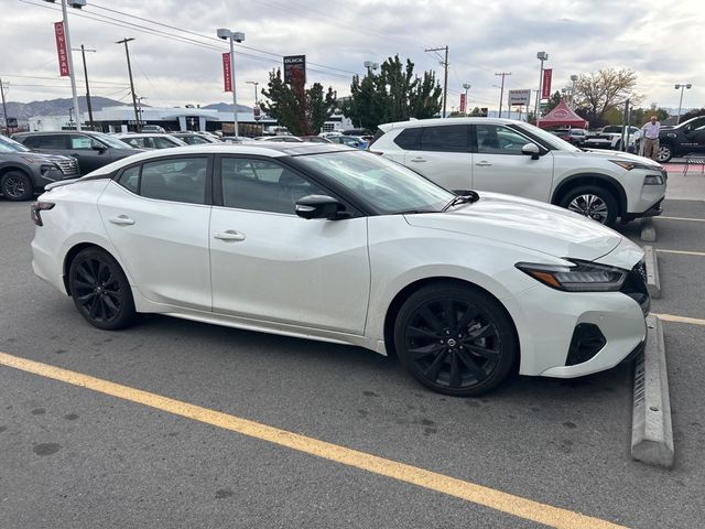 2022 Nissan Maxima SR