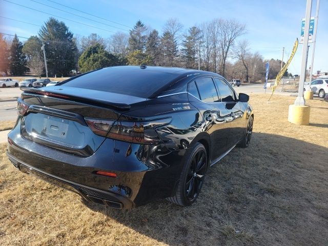 2022 Nissan Maxima SR