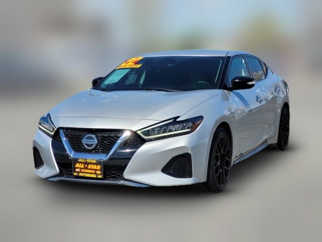 2022 Nissan Maxima SV