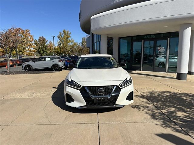 2022 Nissan Maxima SV