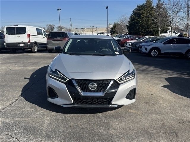 2022 Nissan Maxima SV