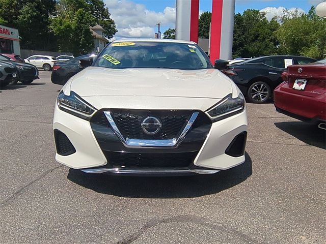 2022 Nissan Maxima SV