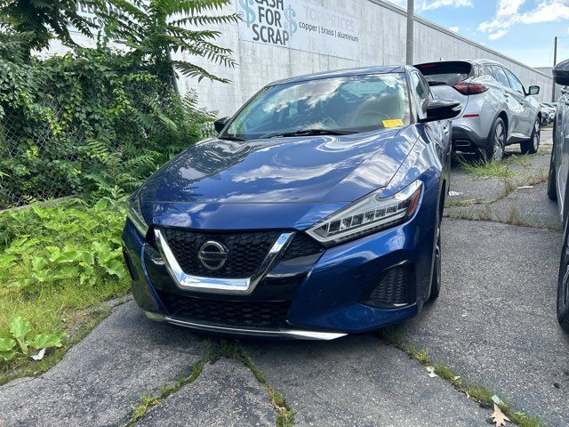 2022 Nissan Maxima SV