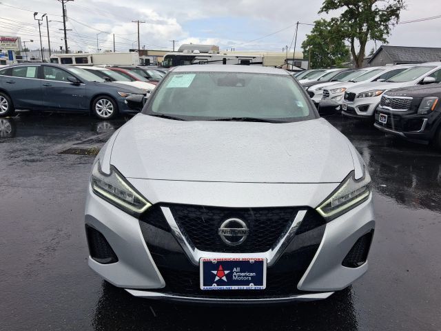 2022 Nissan Maxima SV