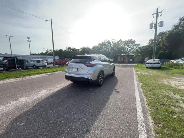 2022 Nissan Murano SV