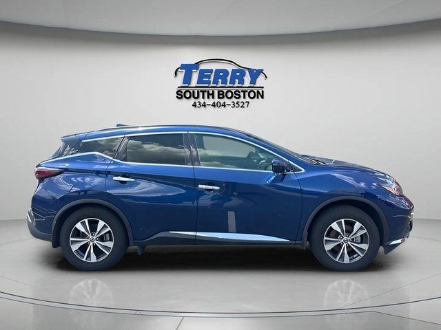 2022 Nissan Murano SV