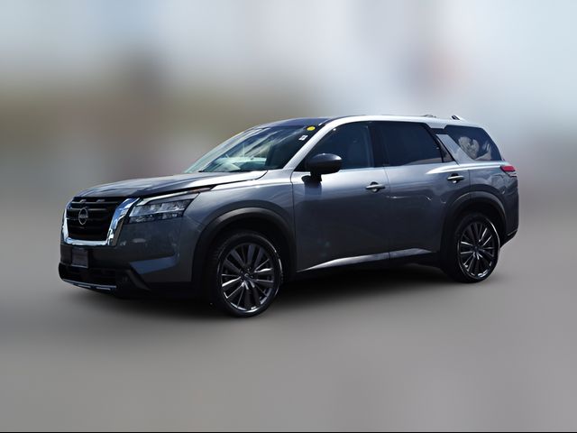2022 Nissan Pathfinder SL