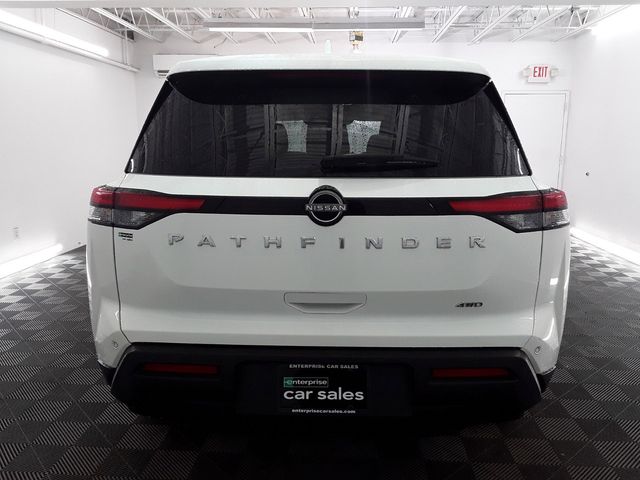 2022 Nissan Pathfinder S