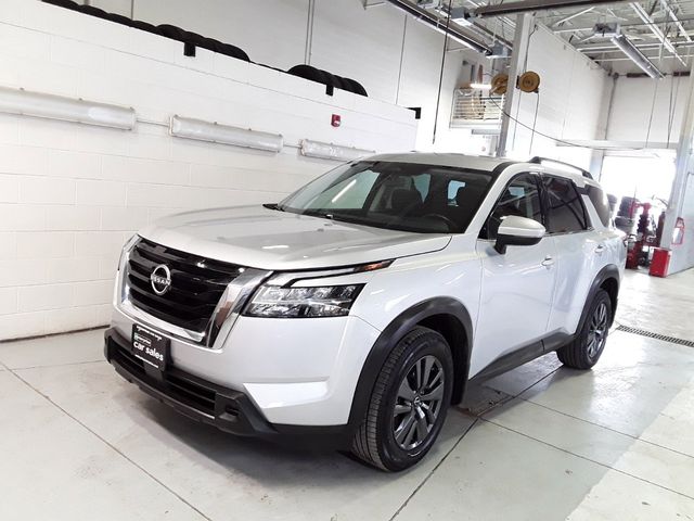 2022 Nissan Pathfinder SV