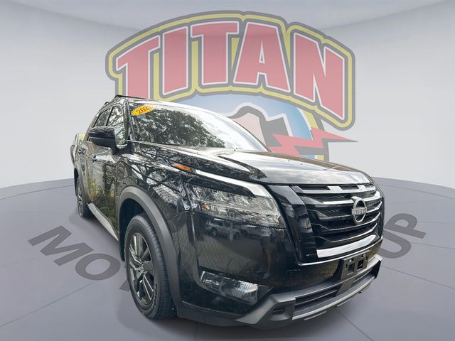 2022 Nissan Pathfinder SV