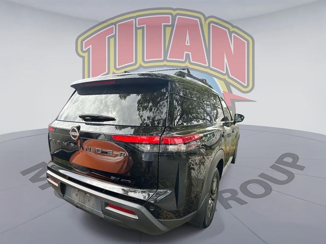 2022 Nissan Pathfinder SV