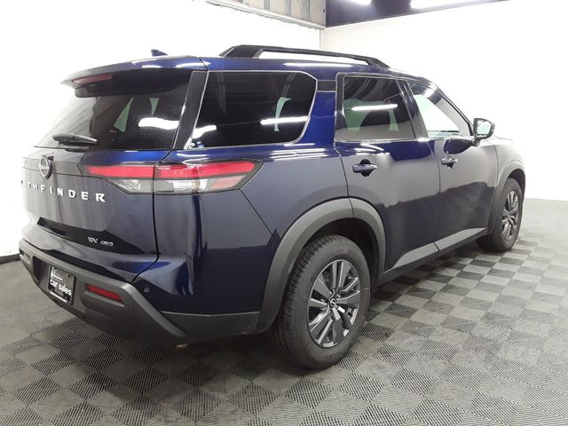 2022 Nissan Pathfinder SV