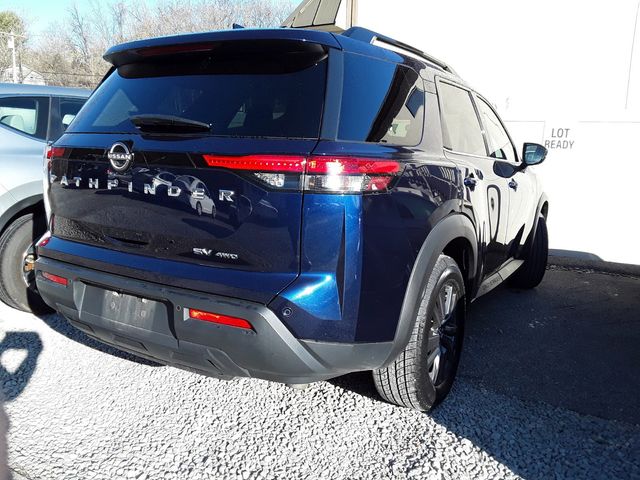 2022 Nissan Pathfinder SV