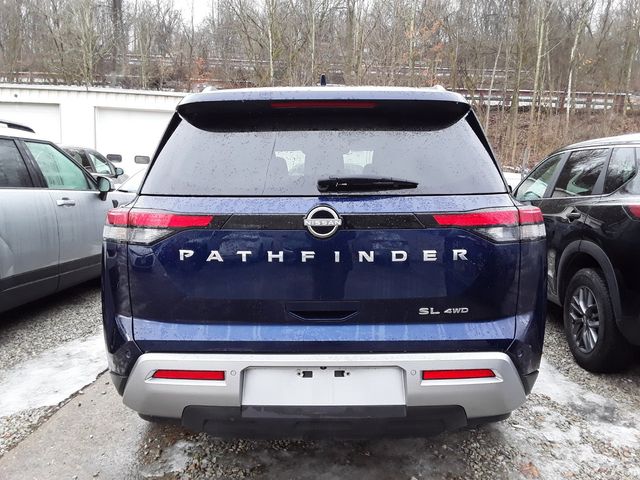 2022 Nissan Pathfinder SL