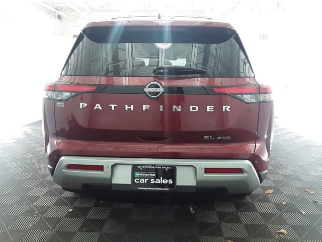 2022 Nissan Pathfinder SL