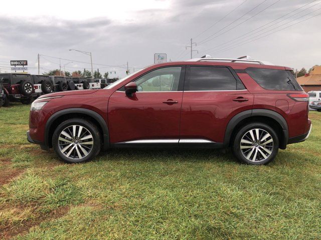 2022 Nissan Pathfinder Platinum